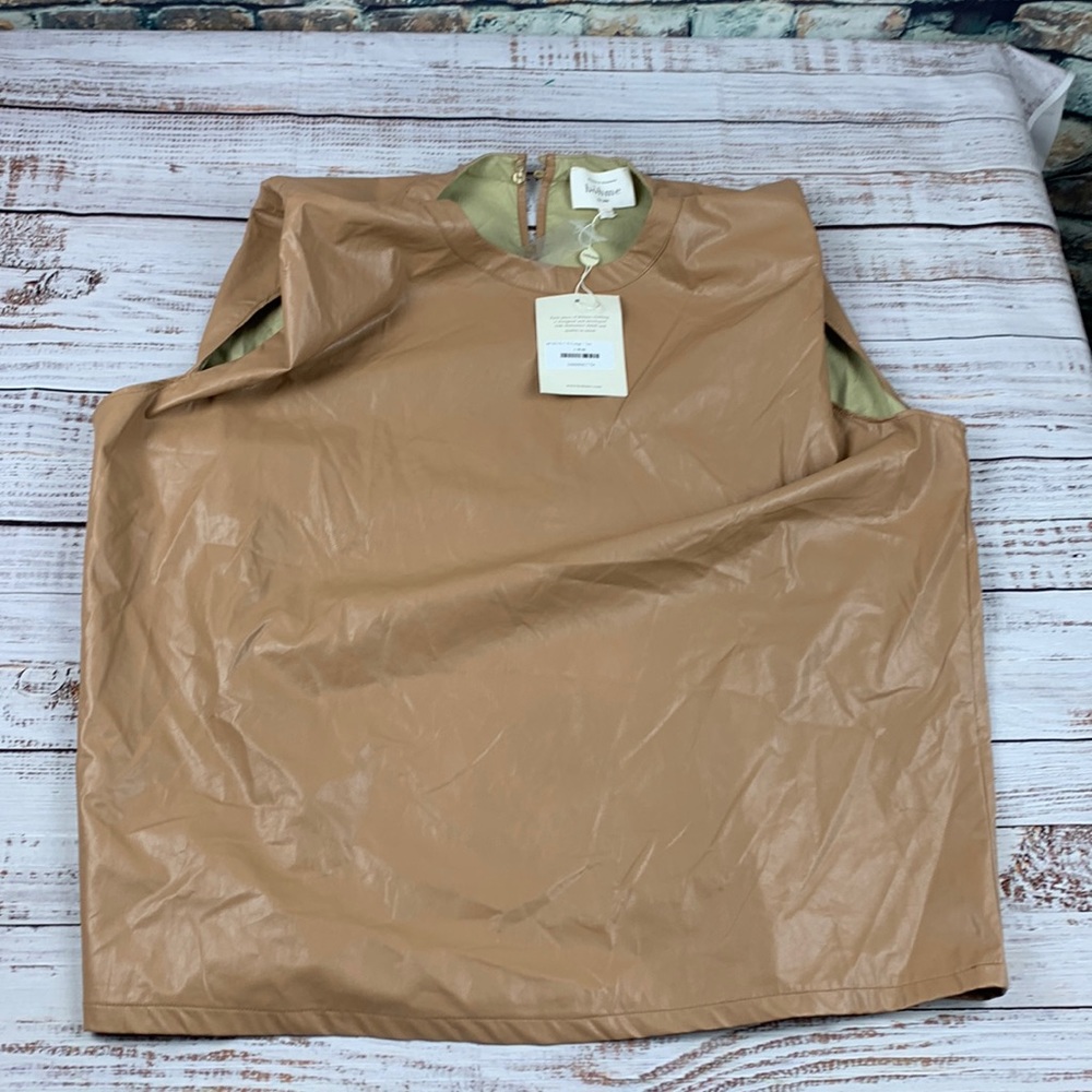 Bohme tan tank size XL